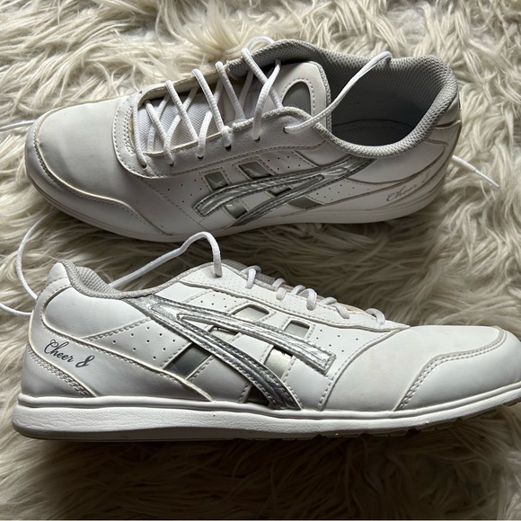 Cheer Shoes ASICS - Picture 2 of 8